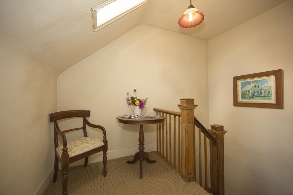 The Racecourse Inn Longford Экстерьер фото